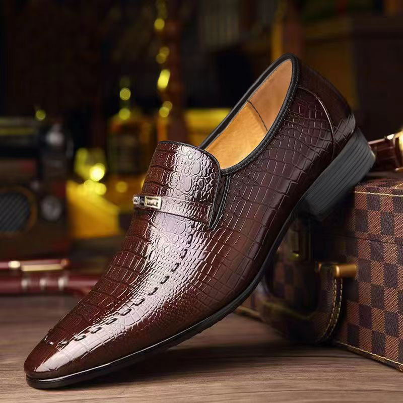 Nuevos zapatos de piel de cocodrilo para hombre, estilo británico, zapatos de negocios coreanos.