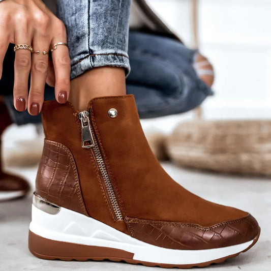 Botas Martin para mujer con tacón de cuña y cremallera lateral en color liso