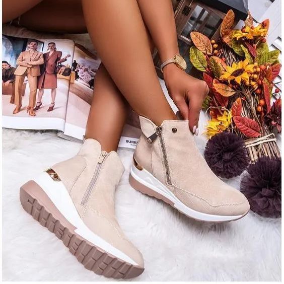 Botas Martin para mujer con tacón de cuña y cremallera lateral en color liso