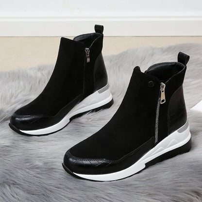 Botas Martin para mujer con tacón de cuña y cremallera lateral en color liso