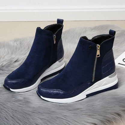 Botas Martin para mujer con tacón de cuña y cremallera lateral en color liso